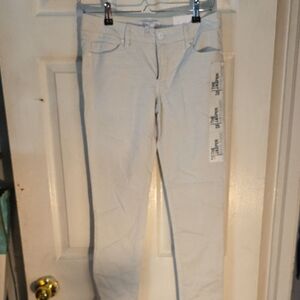 BCBG Paris Women's Skinny Jeans in Light Cream